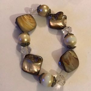 Biwa pearl bracelet